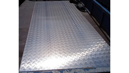 лист алюминиевый рифленый квинтет 0,3 мм ВД1 купить в Ростове-на-Дону