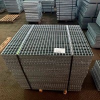 Решетчатый прессованный настил P Zn 33x11 / 50x3 мм Ст3 СТО 23083253-003-2008