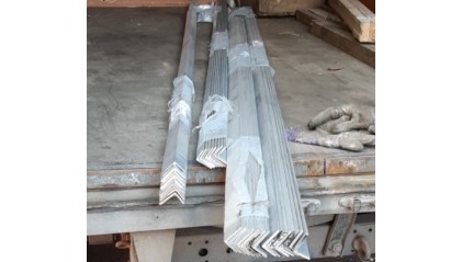 уголок алюминиевый неравнополочный 20x10x1,5 мм Д1Т купить в Ростове-на-Дону