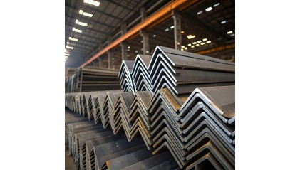 уголок стальной горячекатаный неравнополочный 100x63x10 мм Ст20 купить в Ростове-на-Дону