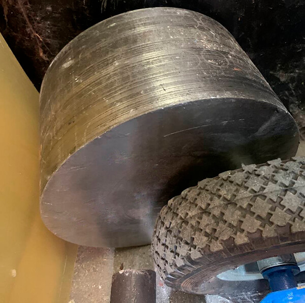 Поковка титановая 70 мм ВТ20 ОСТ 1.90000-70 фото