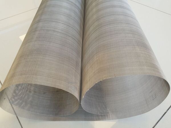 Сетка никелевая 0,45x0,45x0,03 мм НП2 ГОСТ 6613-86 фото